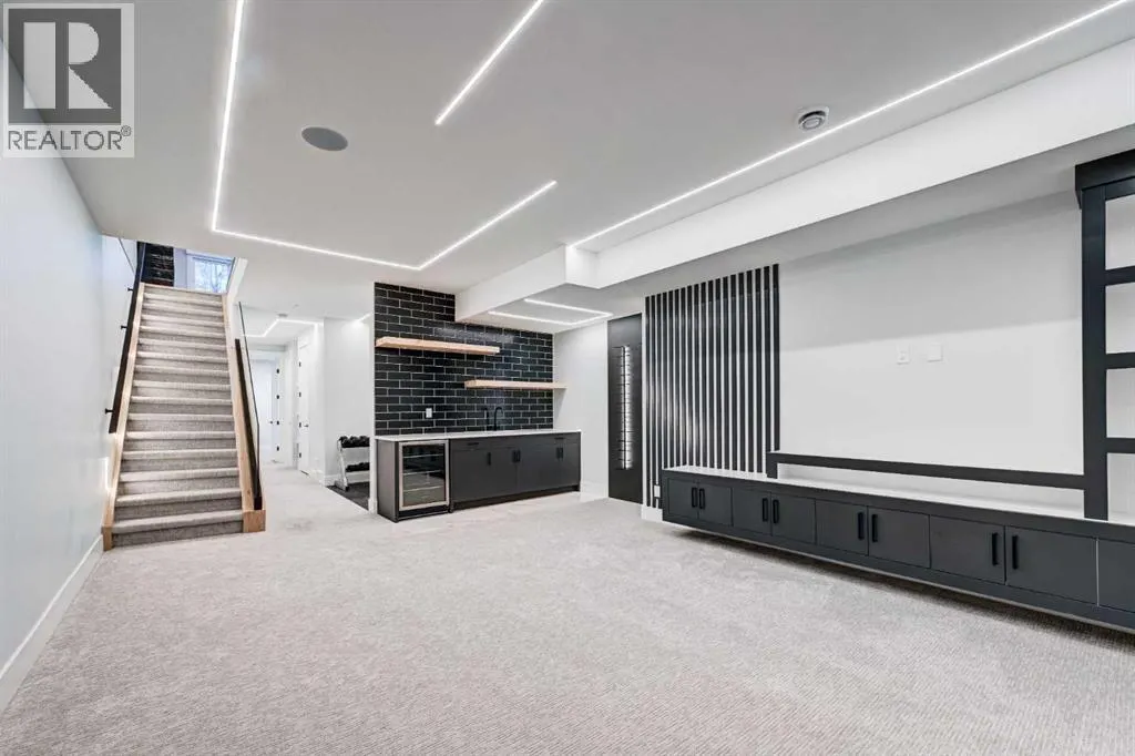 1904 13 Street SW