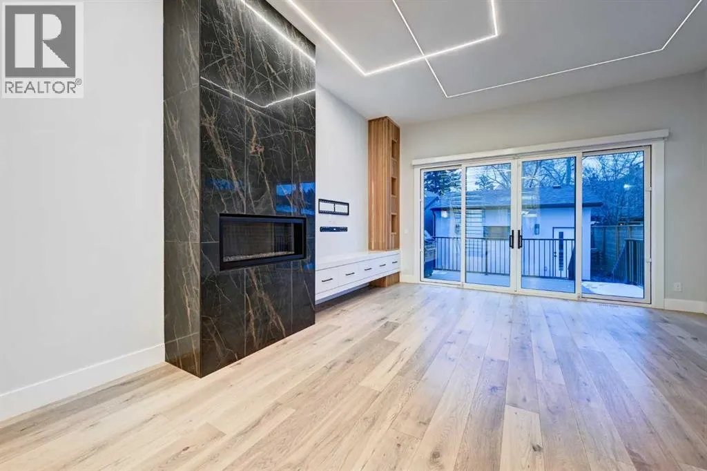 1904 13 Street SW