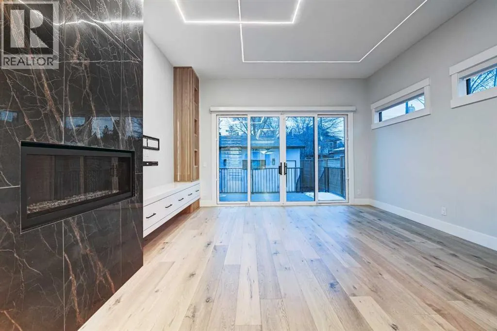 1904 13 Street SW