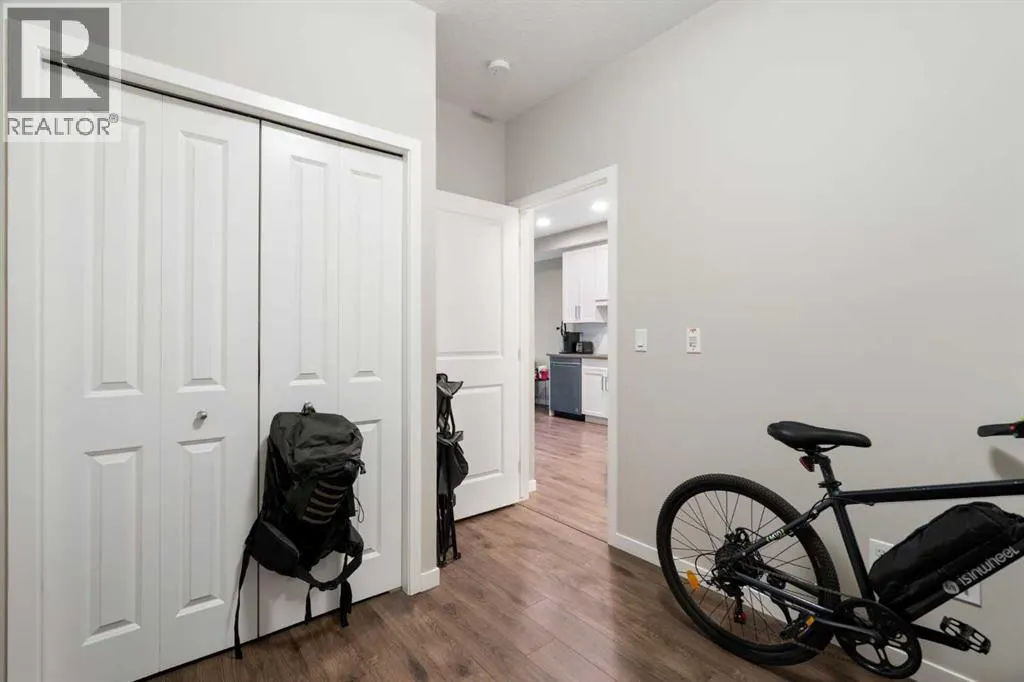 112, 30 Mahogany Mews SE