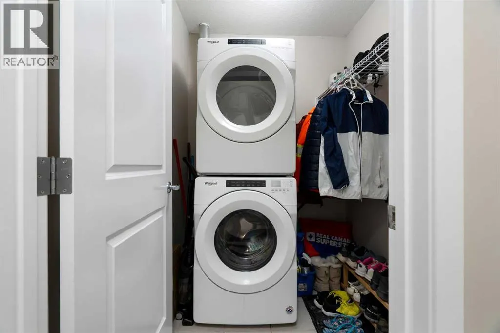 112, 30 Mahogany Mews SE