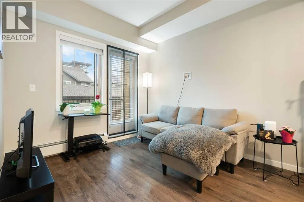 112, 30 Mahogany Mews SE