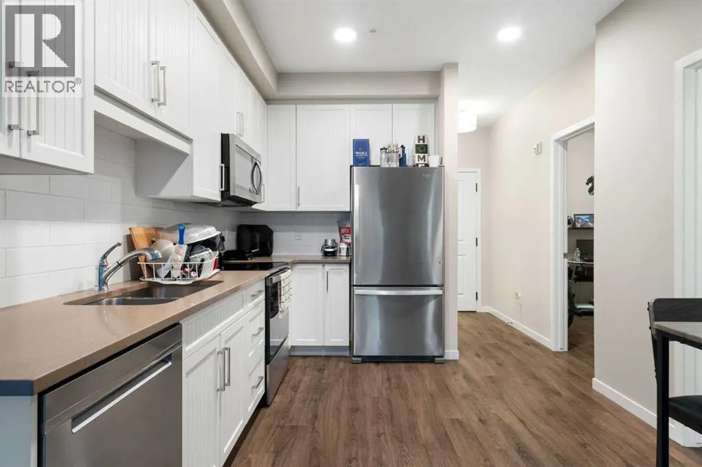 112, 30 Mahogany Mews SE