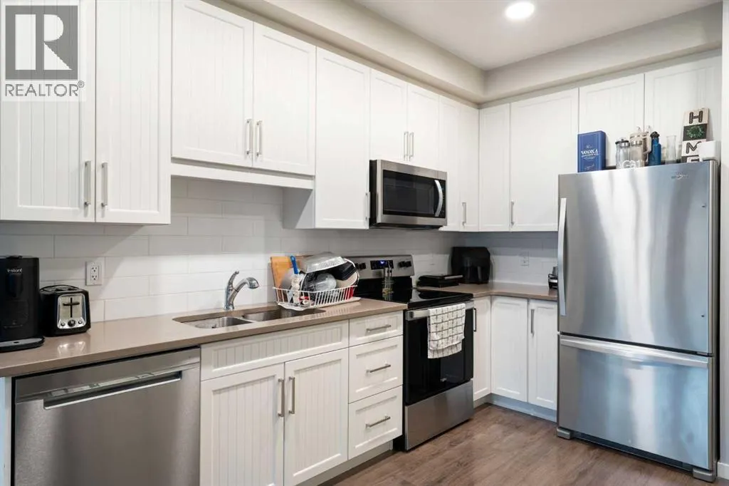 112, 30 Mahogany Mews SE