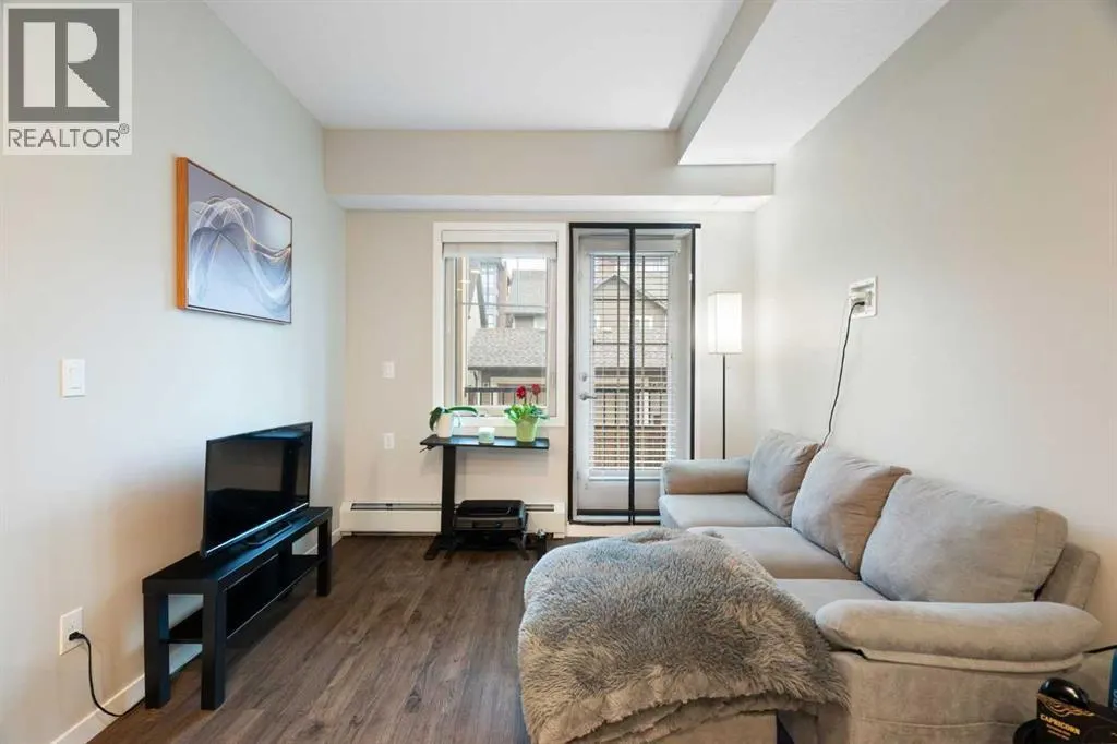 112, 30 Mahogany Mews SE