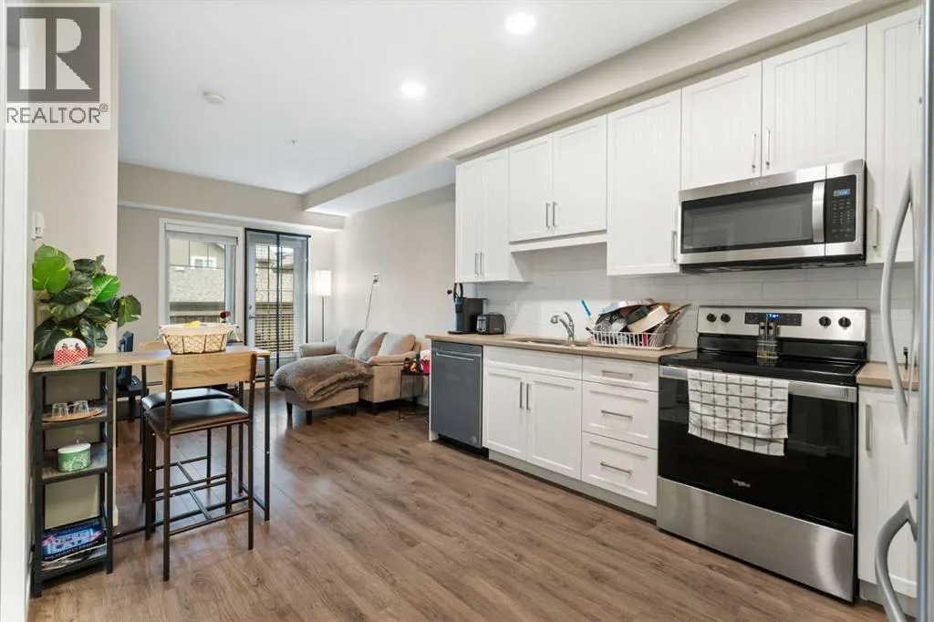 112, 30 Mahogany Mews SE