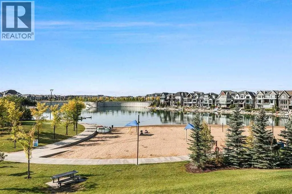 112, 30 Mahogany Mews SE