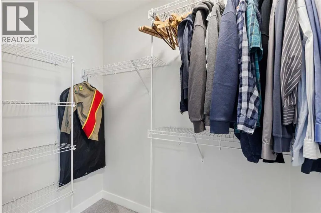 198 Legacy Reach Crescent SE