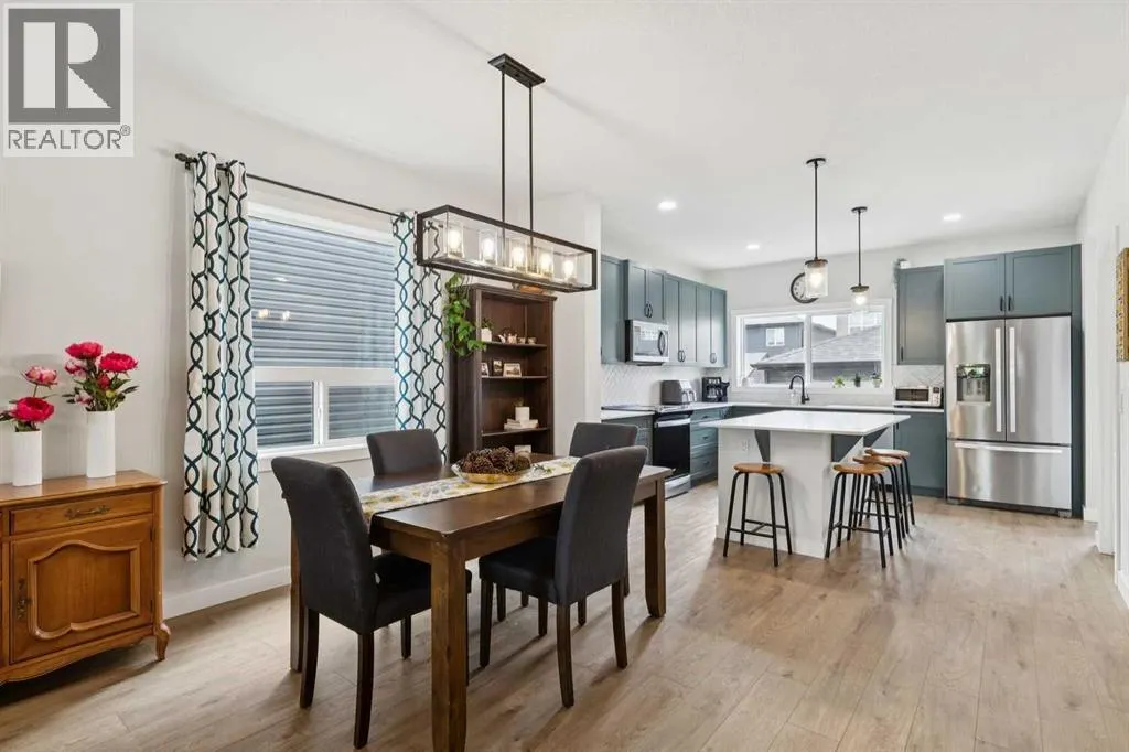 198 Legacy Reach Crescent SE