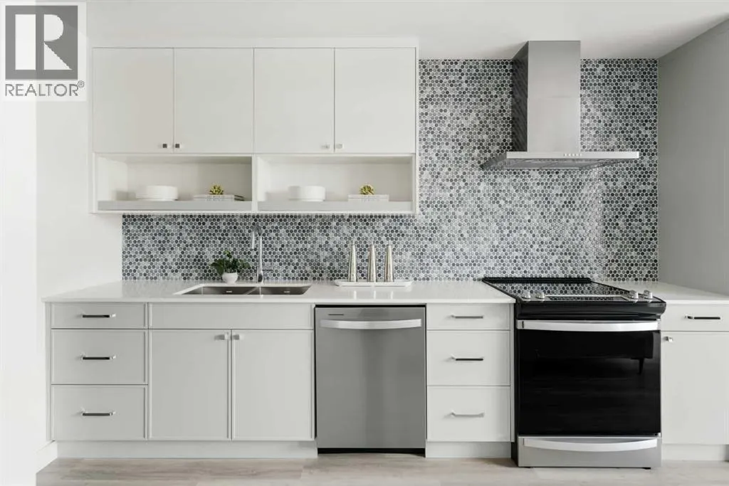302, 60 Water Cove SE