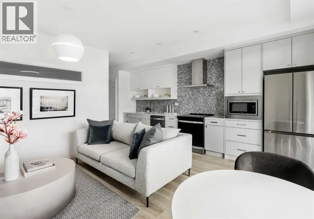 302, 60 Water Cove SE