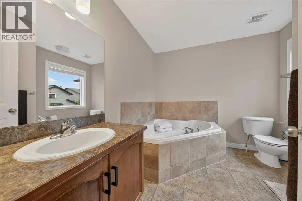 161 Everoak Gardens SW
