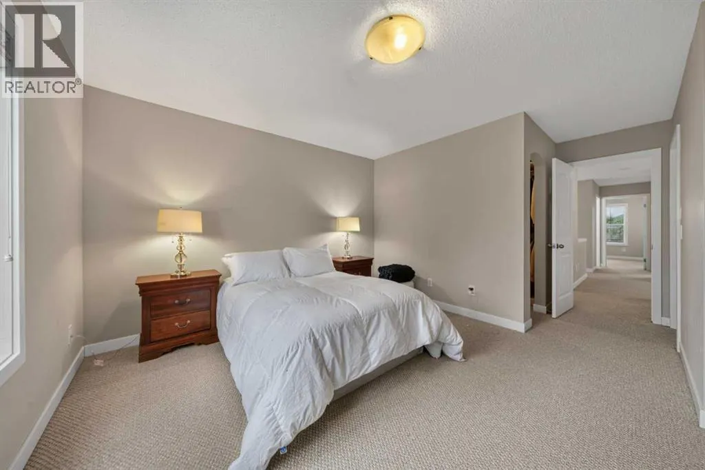 161 Everoak Gardens SW