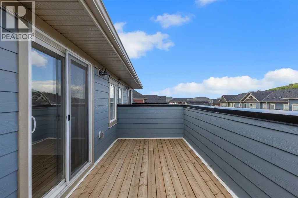 237 Cranbrook Square SE
