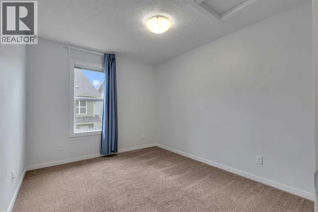 237 Cranbrook Square SE