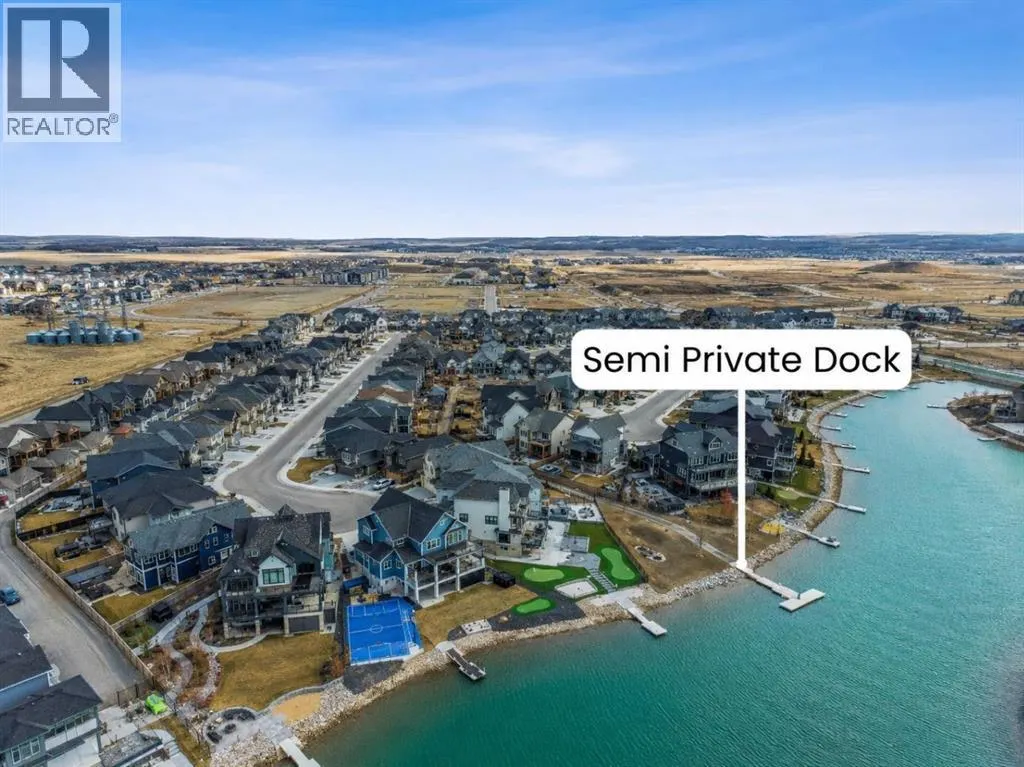 236 Marina Grove SE