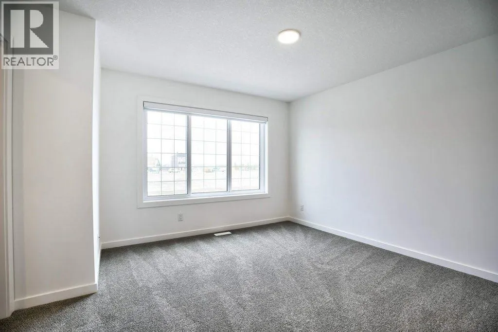 41 Legacy Point Terrace SE