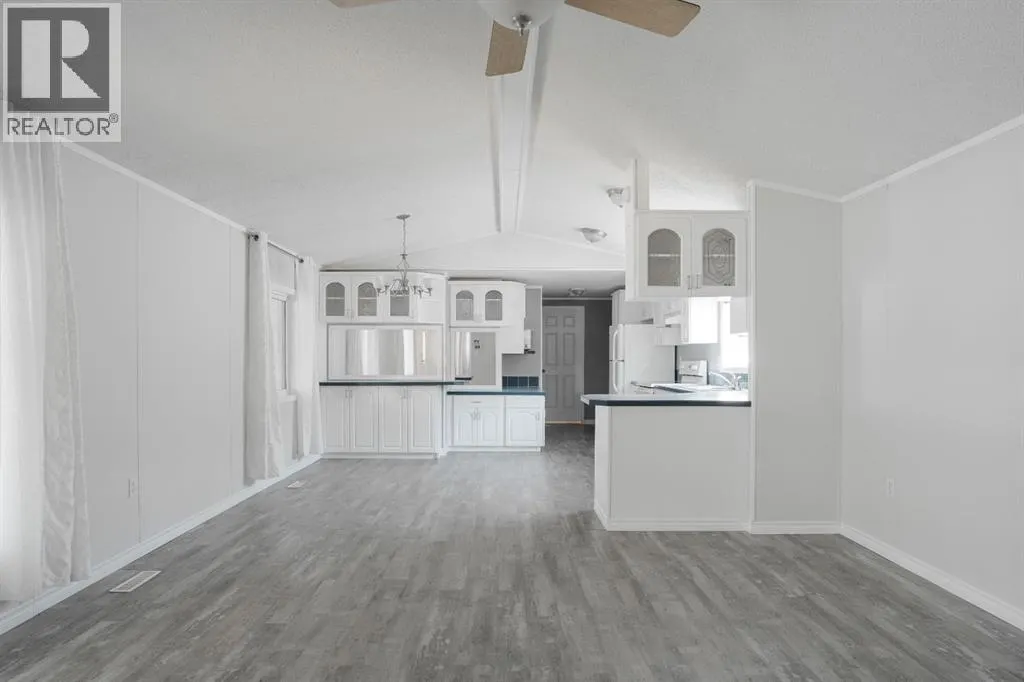 212 Greenwich Lane