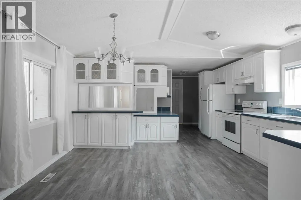 212 Greenwich Lane