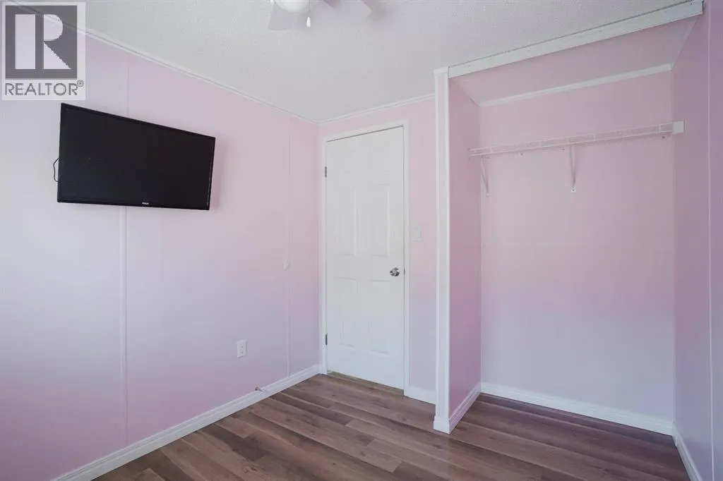 212 Greenwich Lane