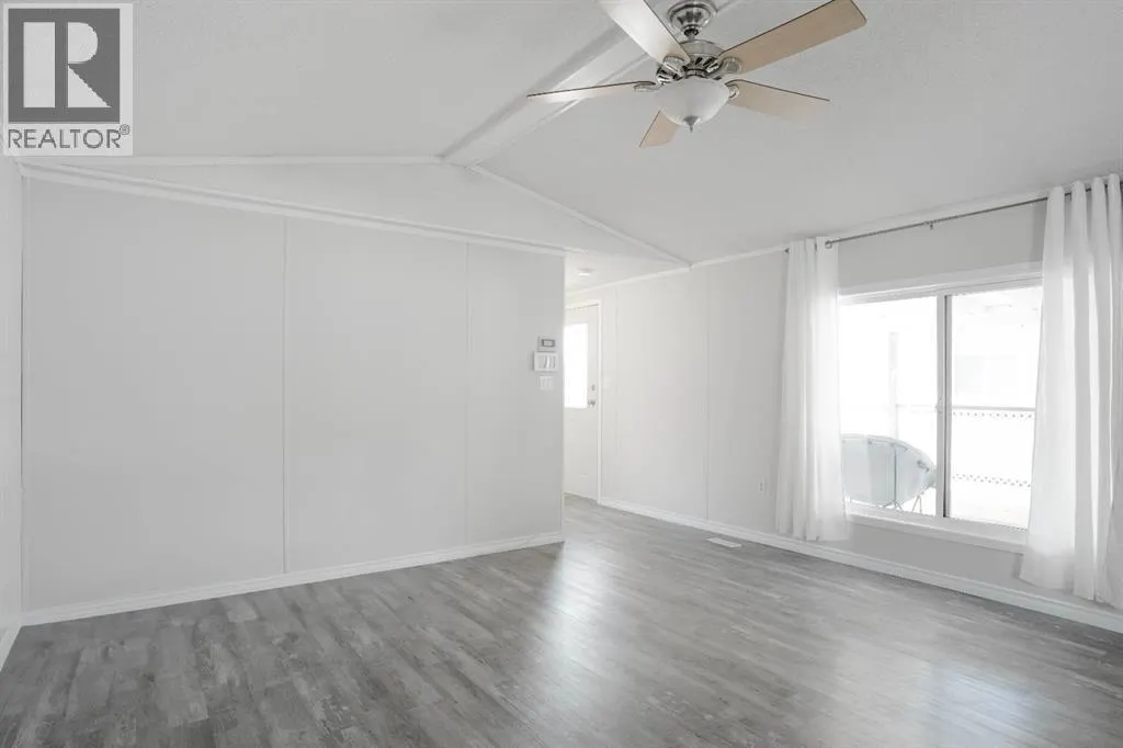 212 Greenwich Lane
