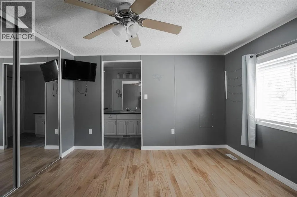 212 Greenwich Lane