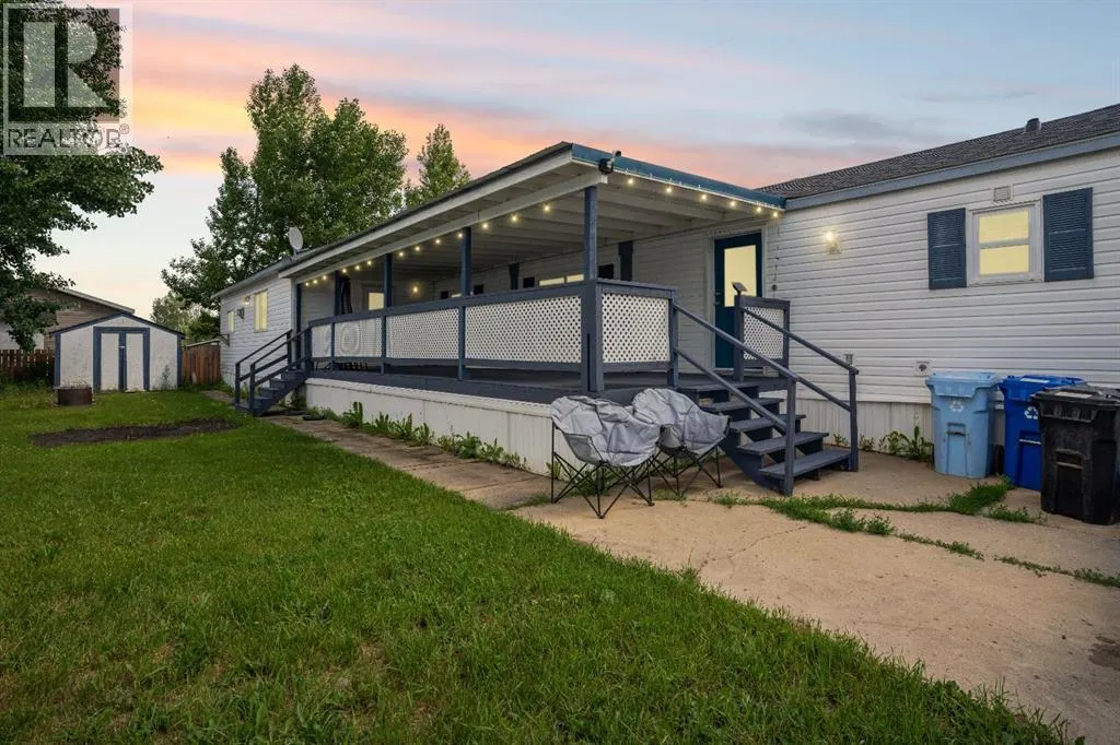 212 Greenwich Lane
