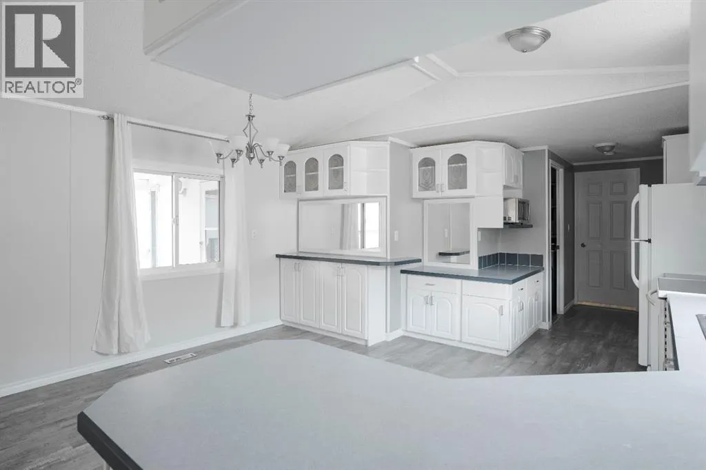212 Greenwich Lane