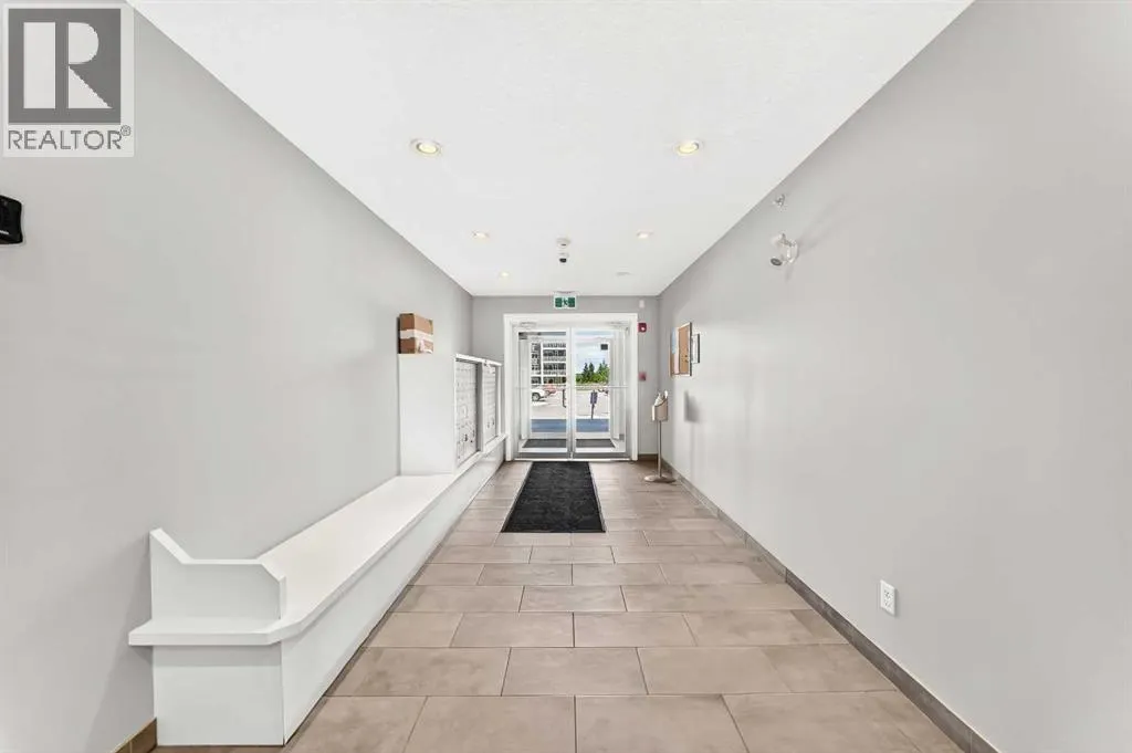 402, 300 Auburn Meadows Common SE