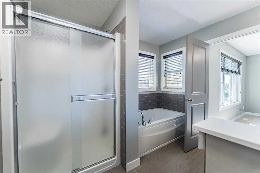 136 Legacy Circle SE