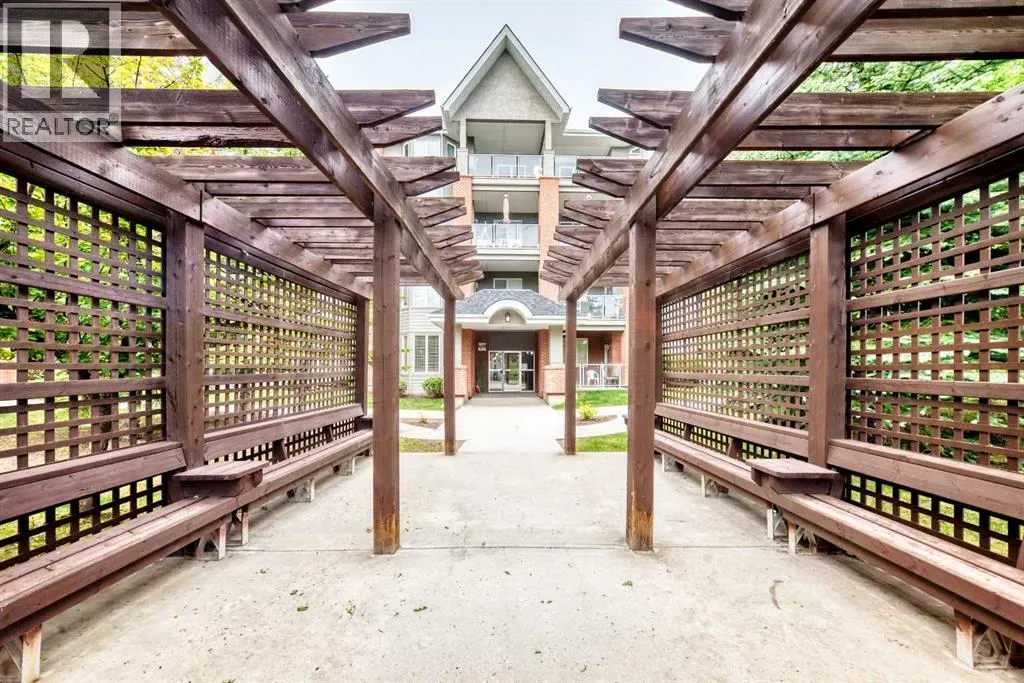 161, 15 Everstone Drive SW