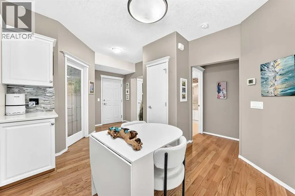 161, 15 Everstone Drive SW
