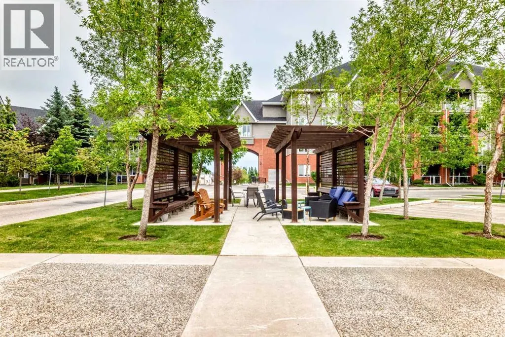 161, 15 Everstone Drive SW