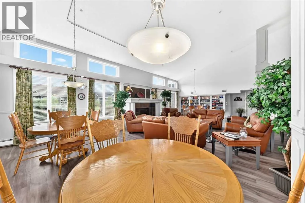 161, 15 Everstone Drive SW