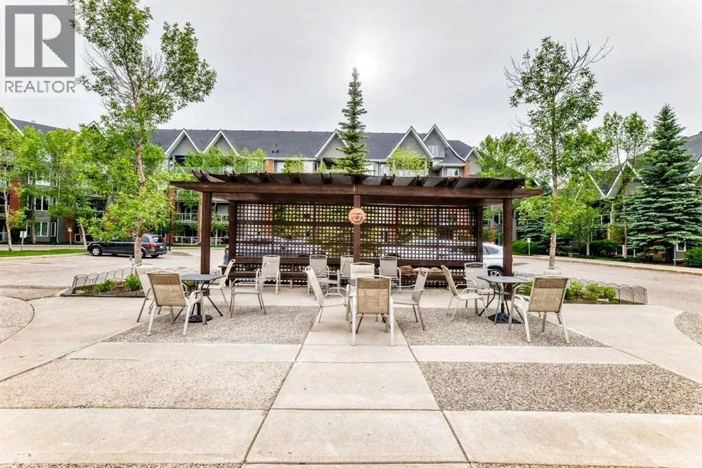 161, 15 Everstone Drive SW