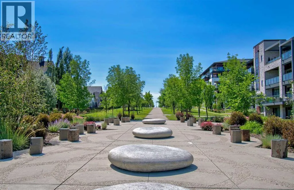 208, 12 Mahogany Path SE