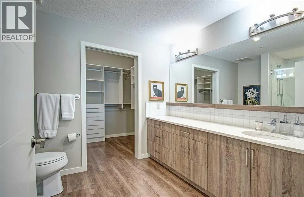208, 12 Mahogany Path SE