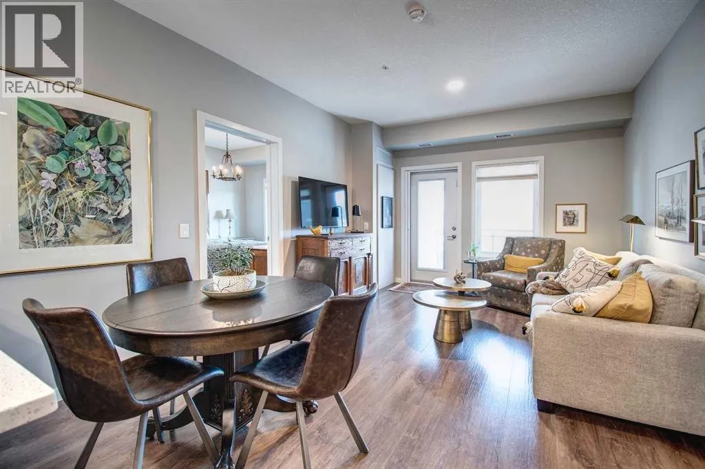 208, 12 Mahogany Path SE