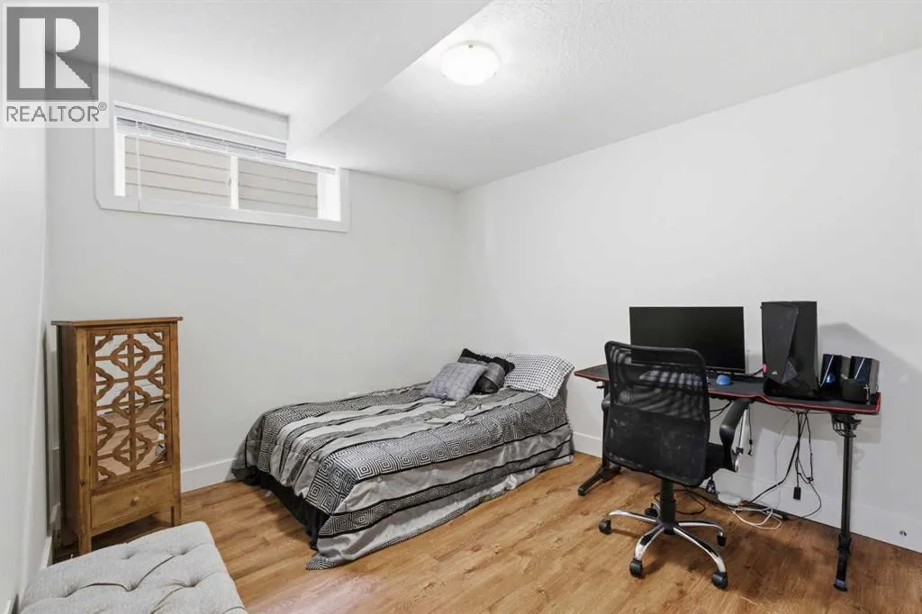 11 MARQUIS Crescent SE