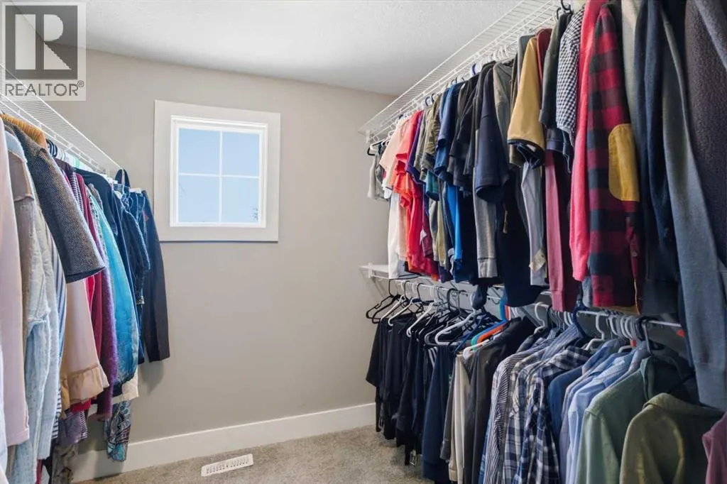11 MARQUIS Crescent SE