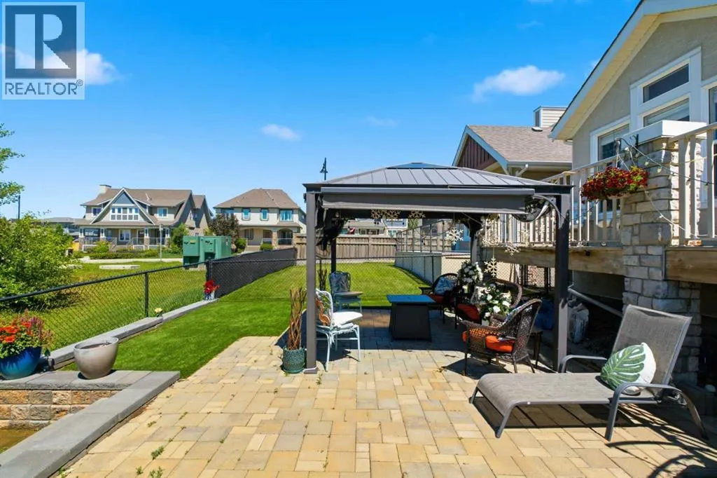 11 MARQUIS Crescent SE
