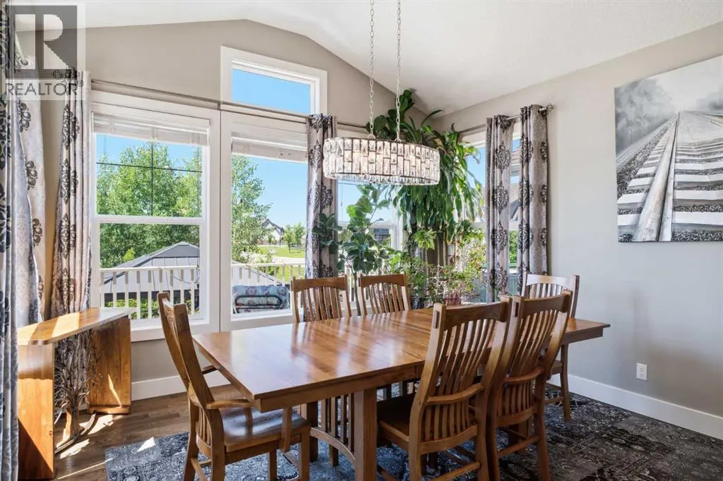 11 MARQUIS Crescent SE