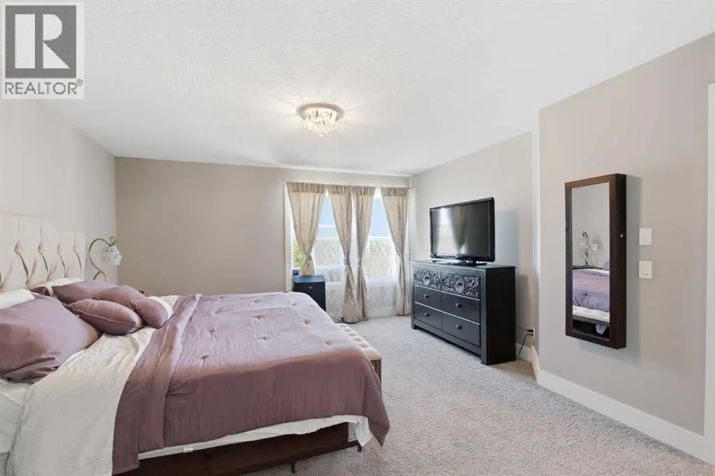 11 MARQUIS Crescent SE