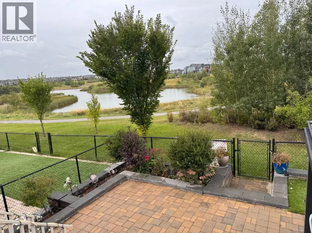 11 MARQUIS Crescent SE