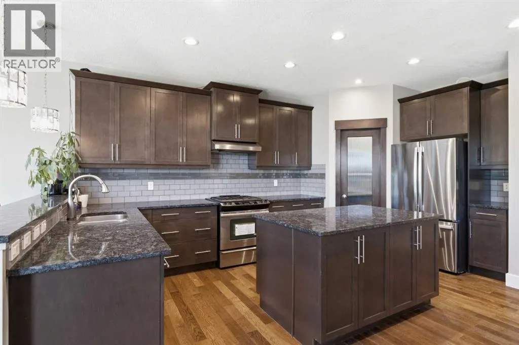 11 MARQUIS Crescent SE