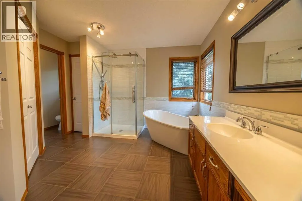 19 Mckenzie Lake Manor SE
