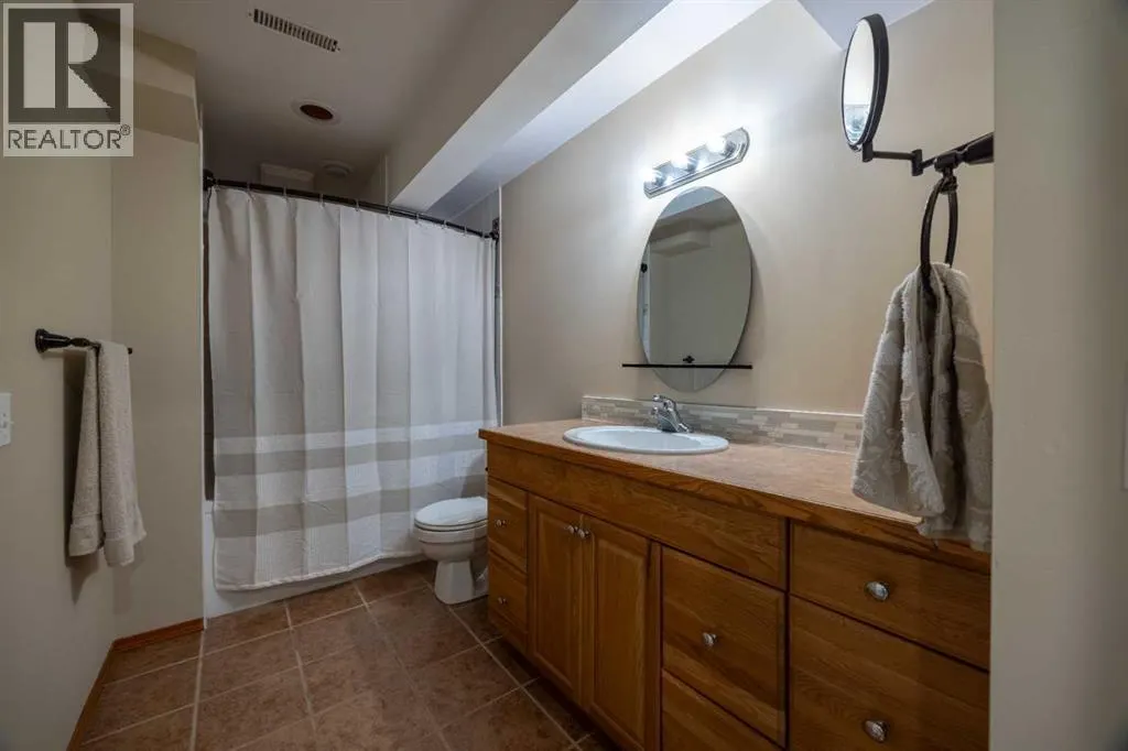 19 Mckenzie Lake Manor SE