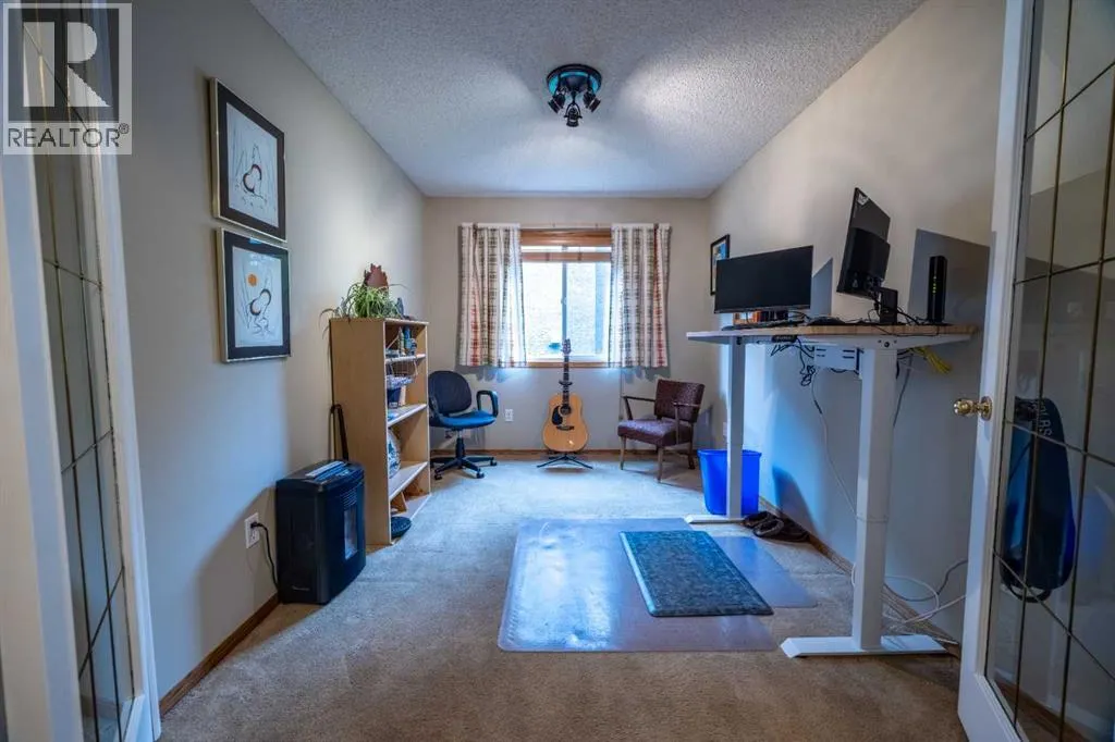 19 Mckenzie Lake Manor SE