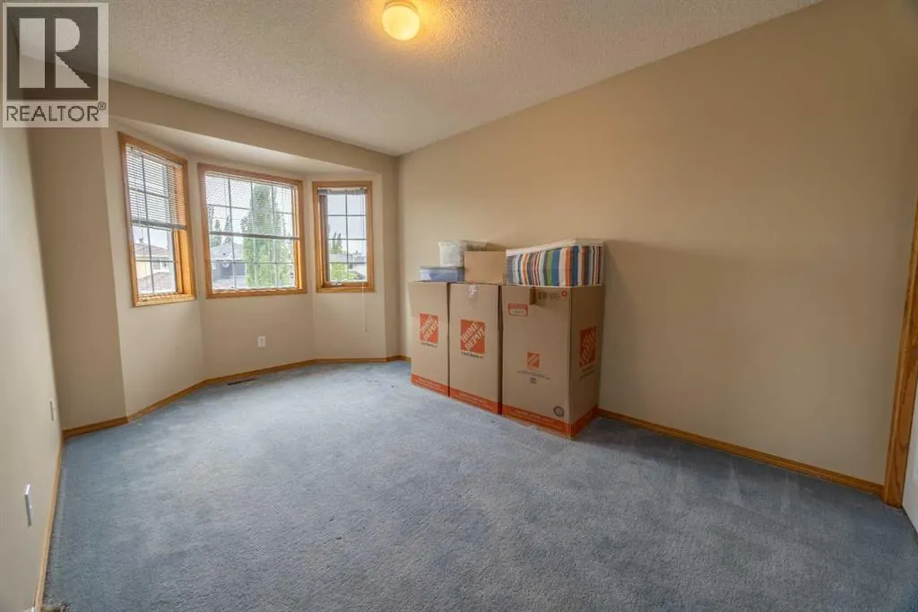 19 Mckenzie Lake Manor SE