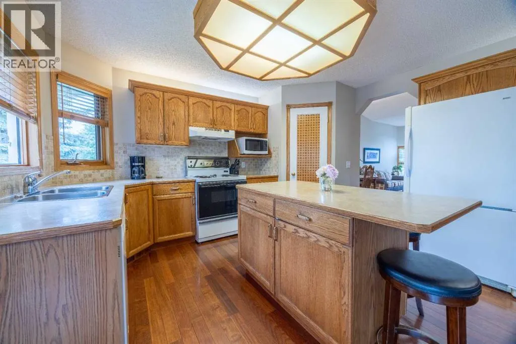 19 Mckenzie Lake Manor SE